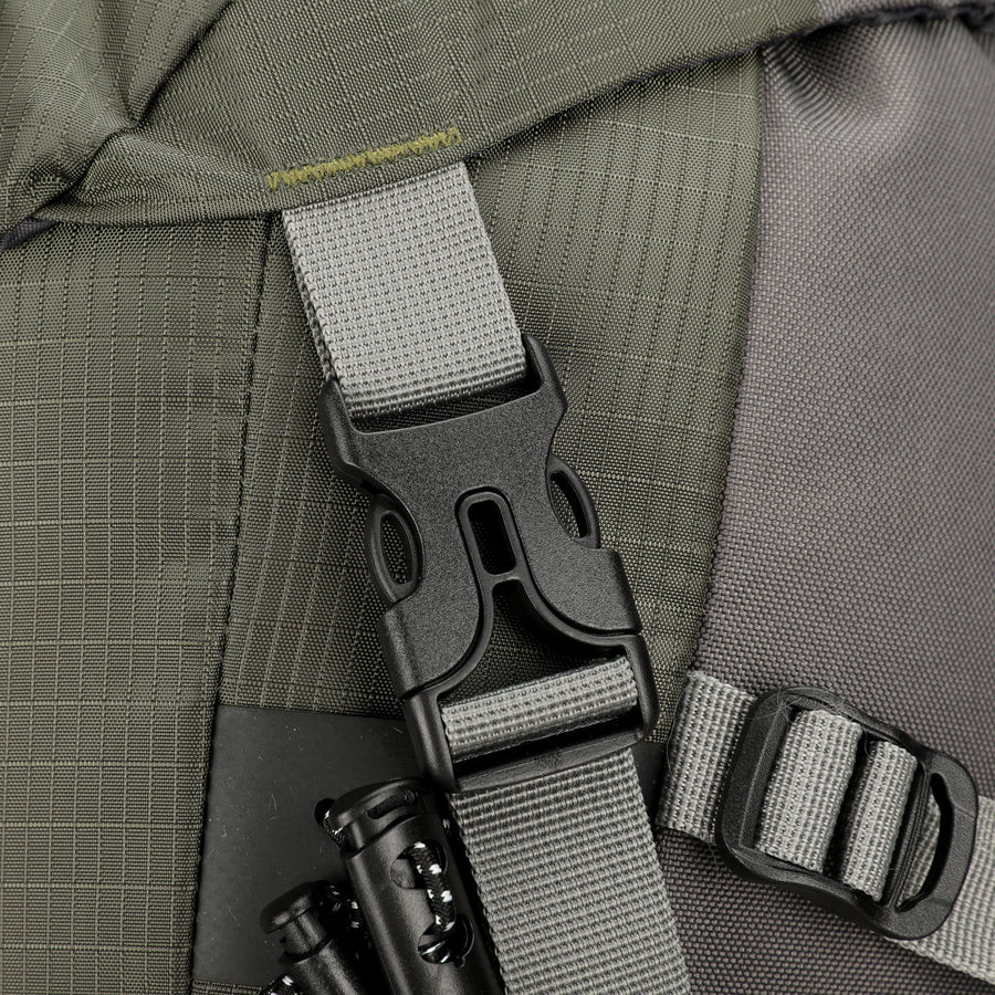 Maity Wanderrucksack 50L MOLLE, Trekkingrucksack,Wasserdicht, Reisetasche Ultralight Atmungsaktives Tragesystem